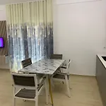 Luris Apartament Himare