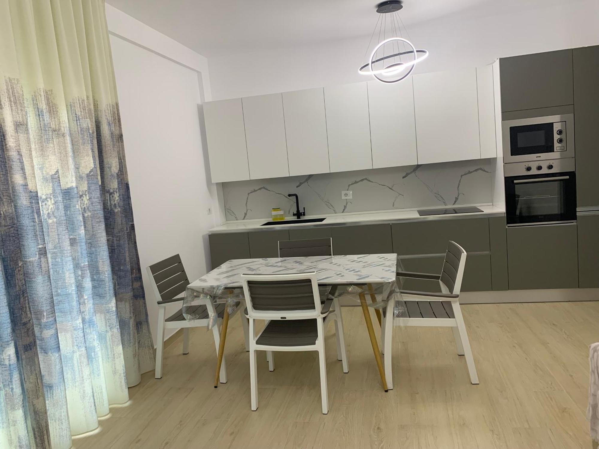 Apartment Luris Himarë